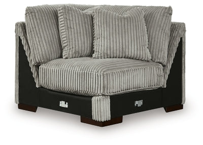 Lindyn Sectional with Chaise