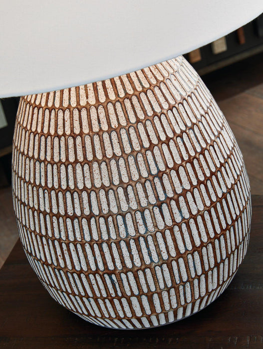 Darrich Table Lamp - Furniture Home (Kansas City, MO)