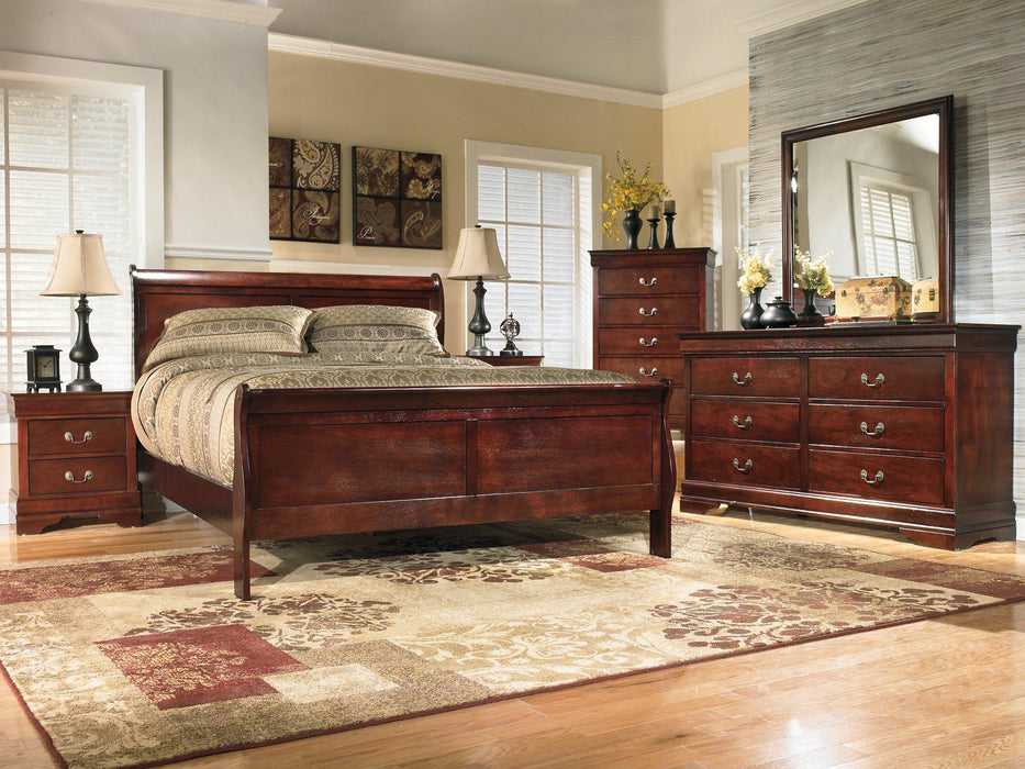 Alisdair Dresser - Furniture Home (Kansas City, MO)
