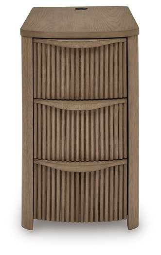 Camdill Chairside End Table - Furniture Home (Kansas City, MO)